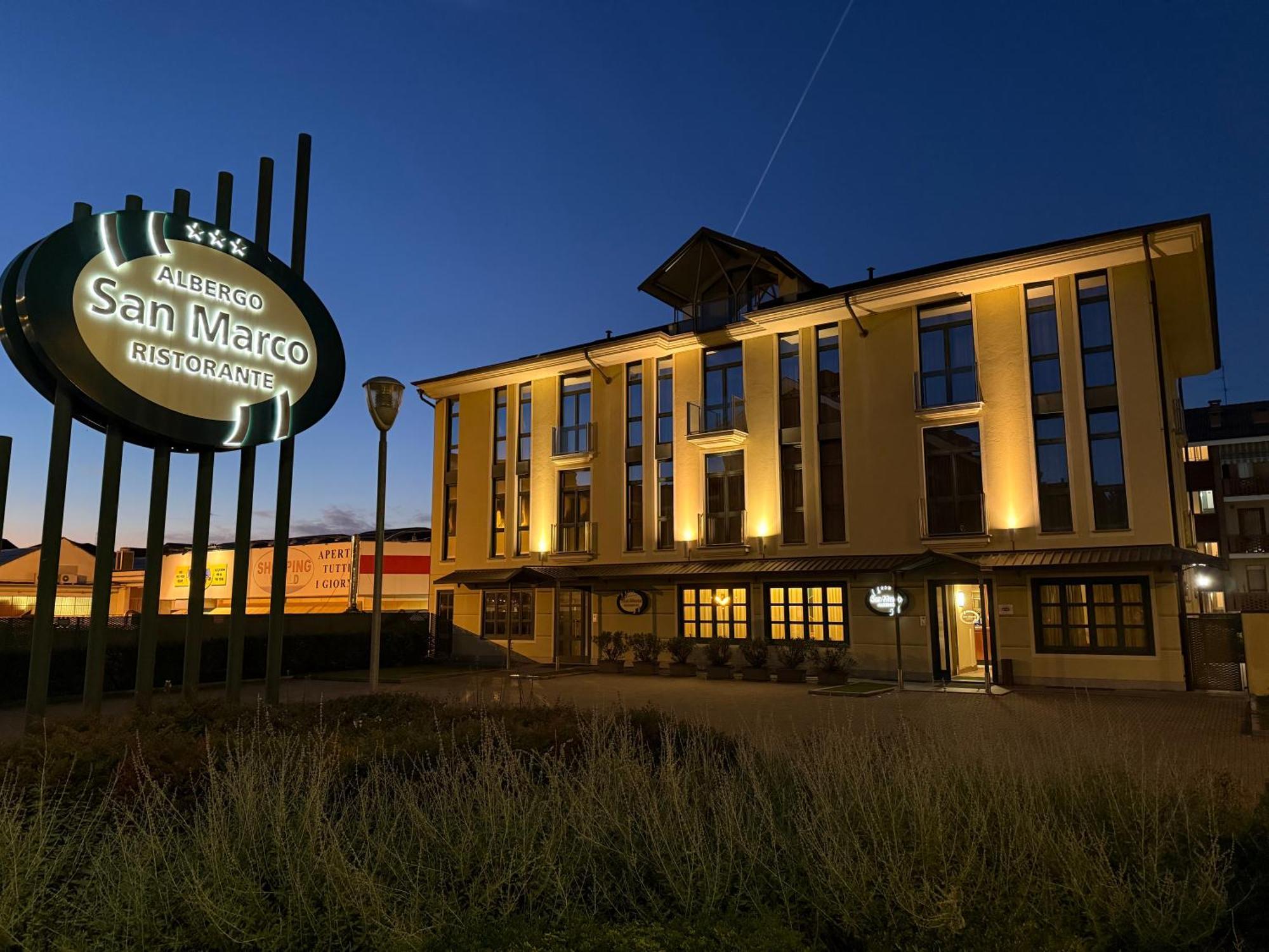 Albergo Ristorante San Marco Carmagnola Exteriér fotografie