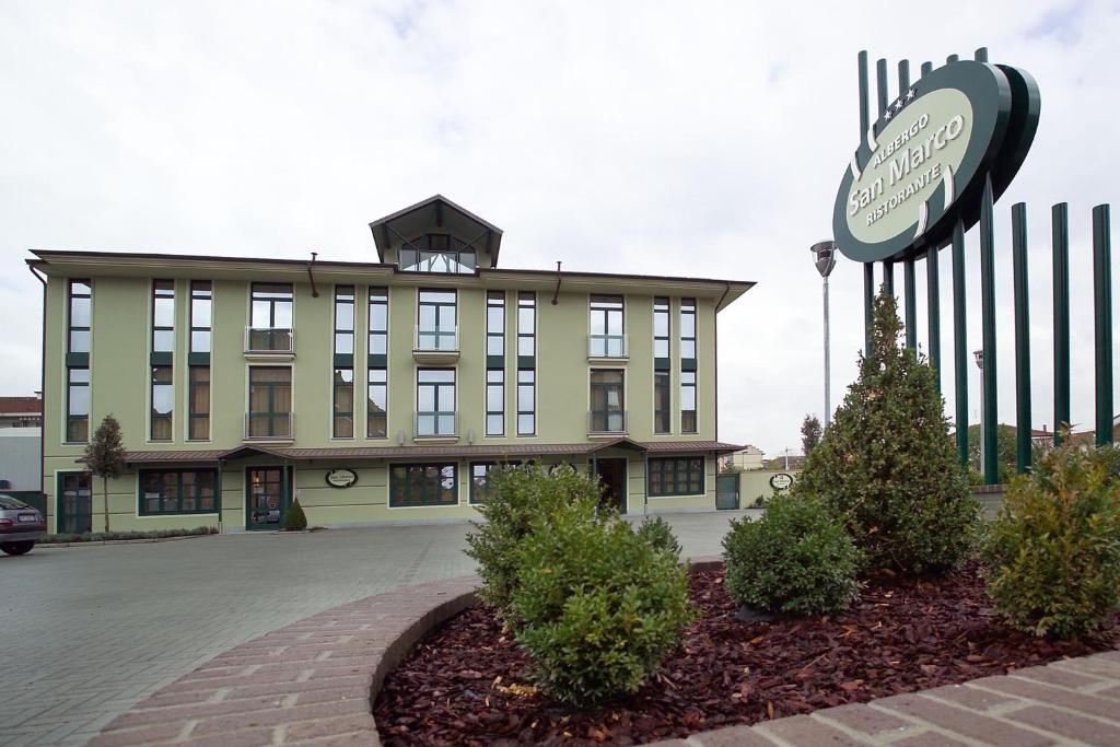 Albergo Ristorante San Marco Carmagnola Exteriér fotografie